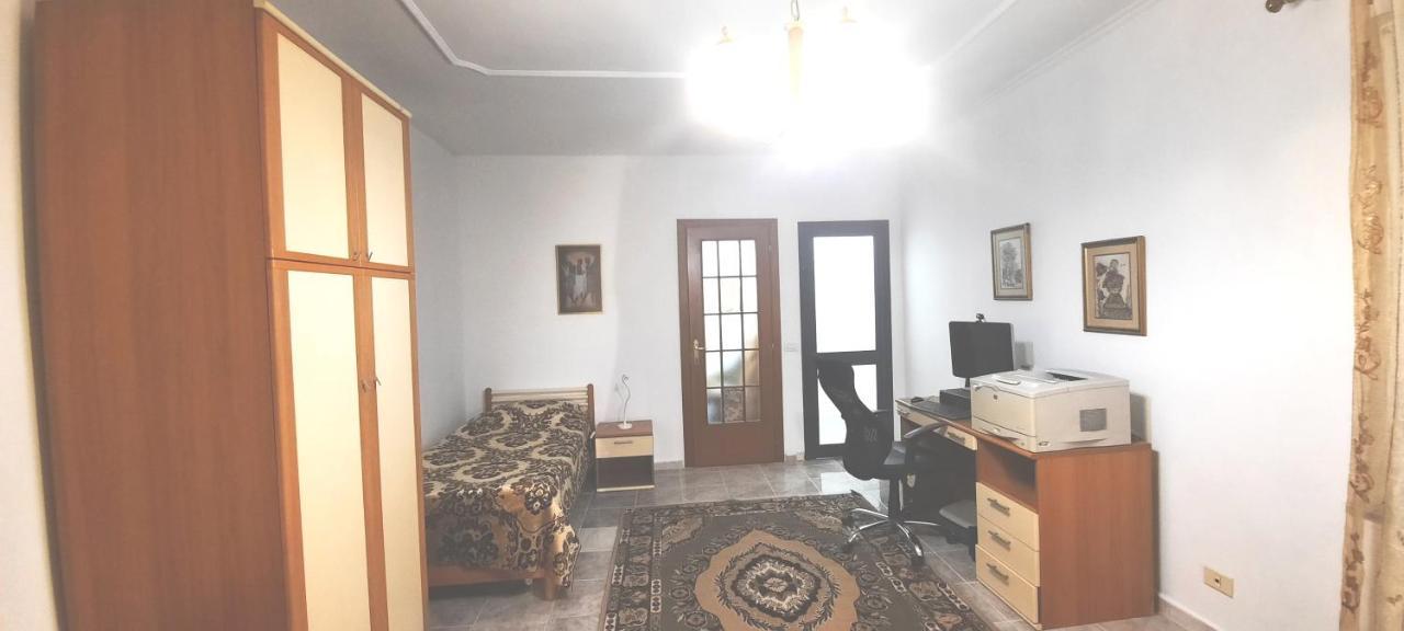 Villa Center Tirana Exterior photo