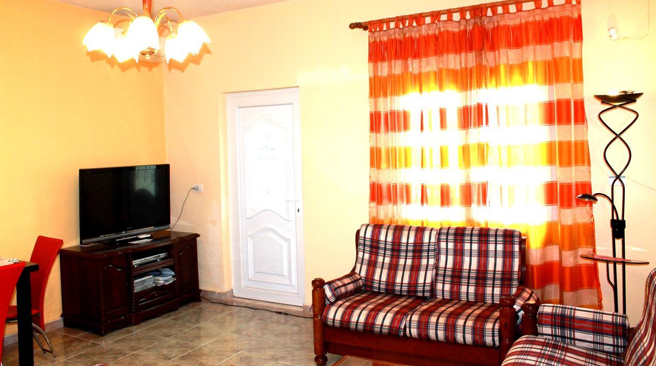 Villa Center Tirana Exterior photo