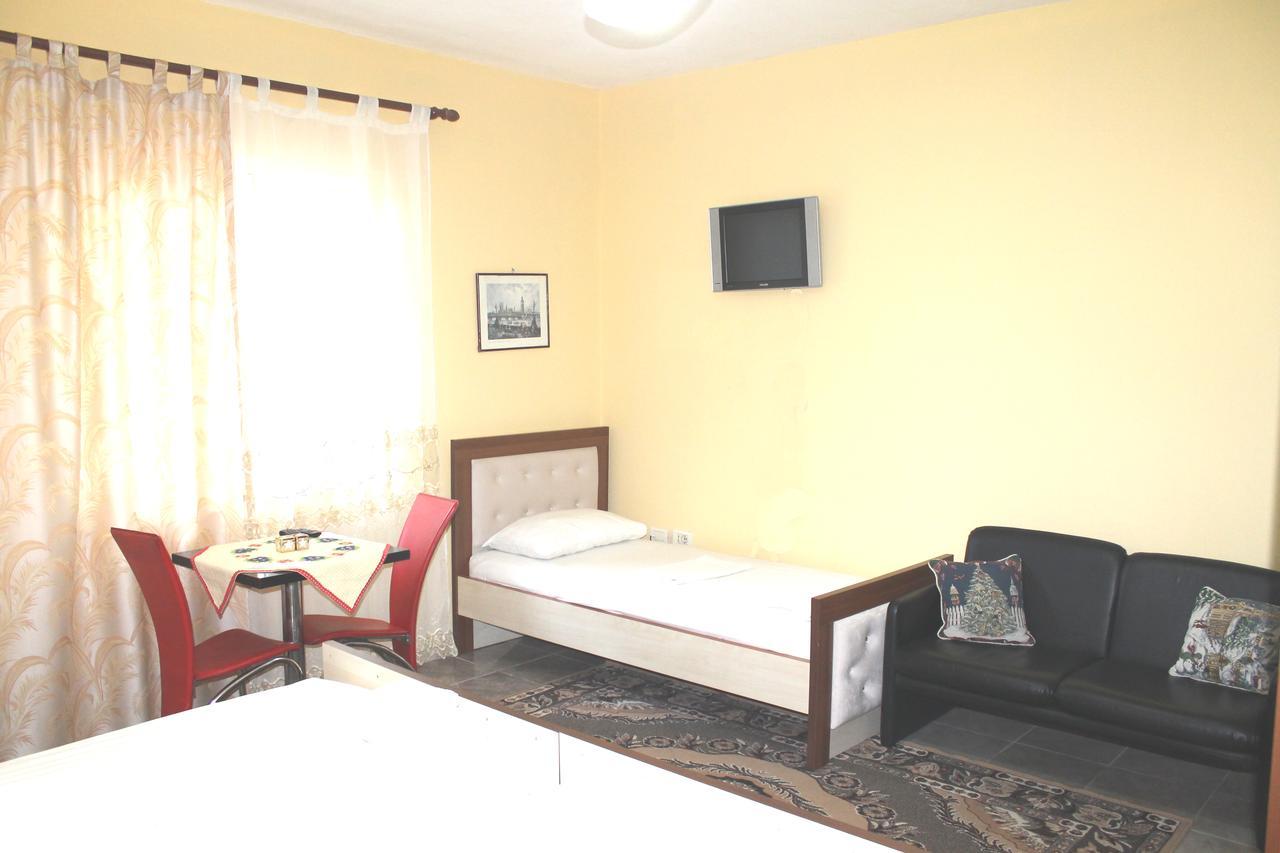 Villa Center Tirana Exterior photo